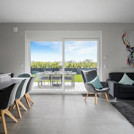 Duncan House Mit Kamin Und Garten Feriehus