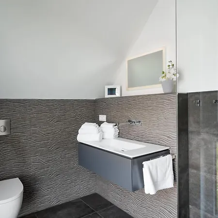 Duncan House Mit Kamin Und Garten Goehren-Lebbin